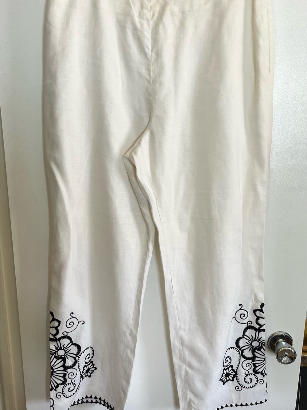 Ann Taylor Cream Pants with Black Embroidered Hem